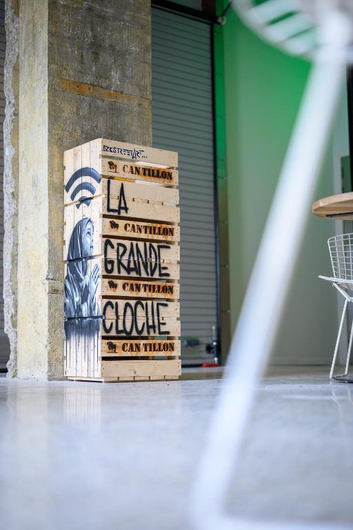 Hotel La Grande Cloche - Resim 16