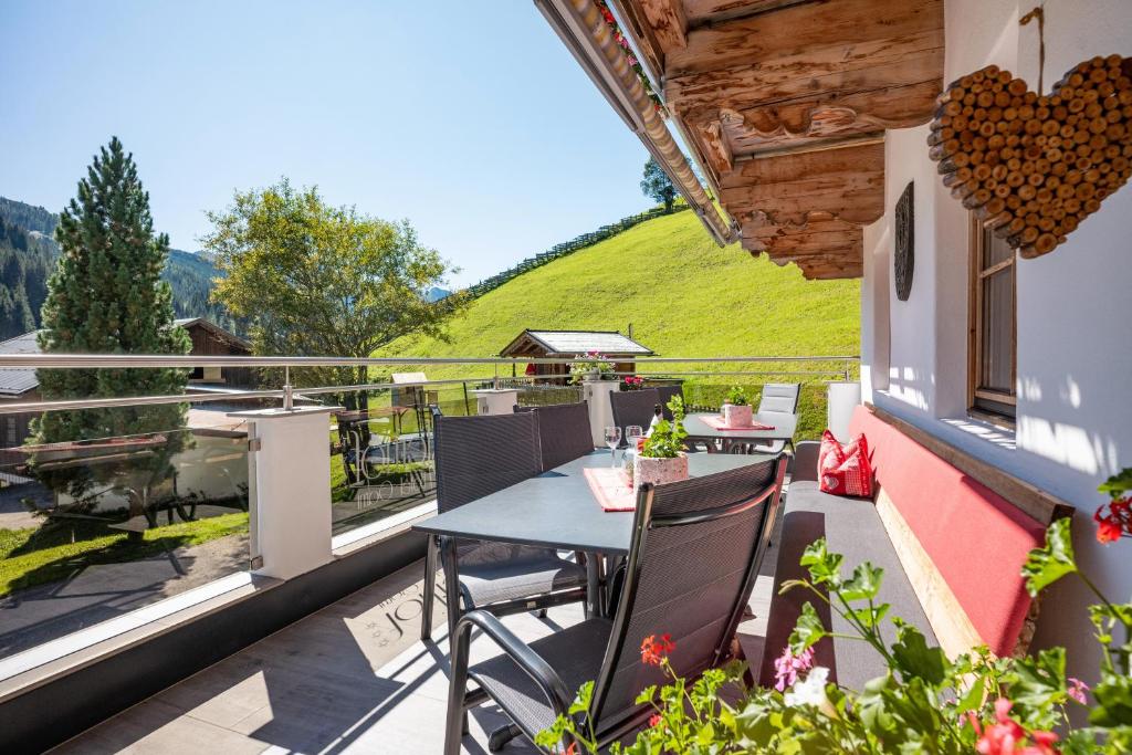 Balkón nebo terasa v ubytování Hotel Garni Hanslerhof " Urlaub am Bauernhof "