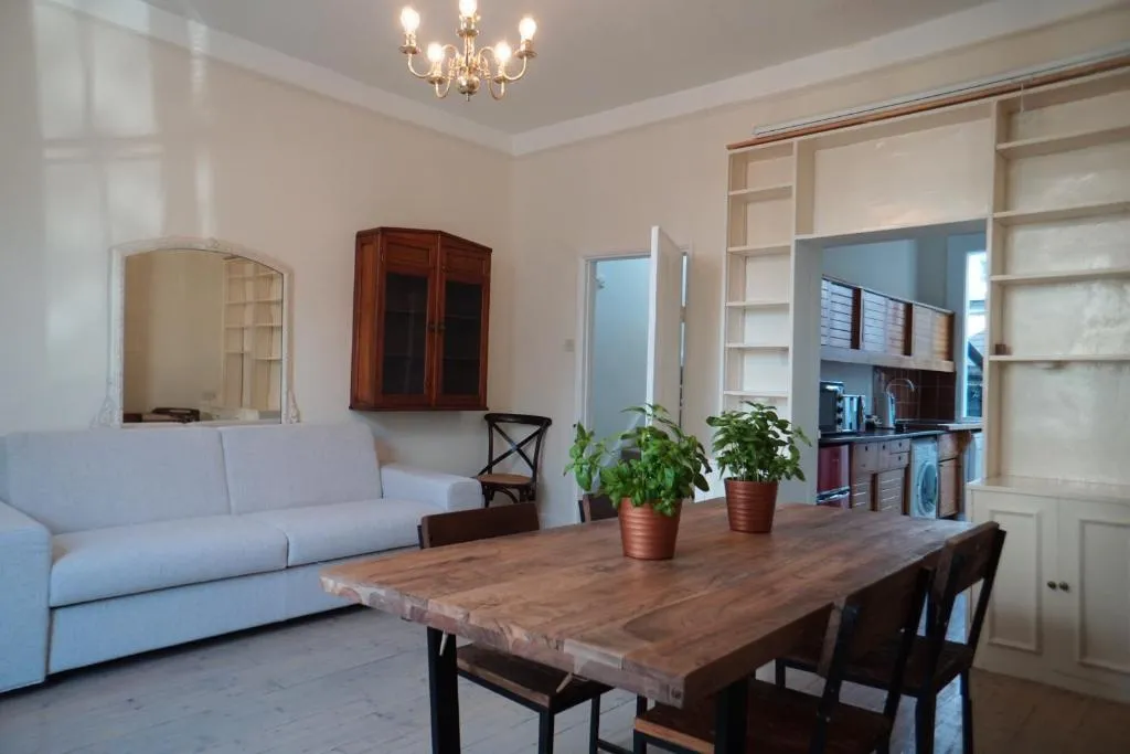 Lovely Notting Hill - Entire House, Londra, Marea Britanie