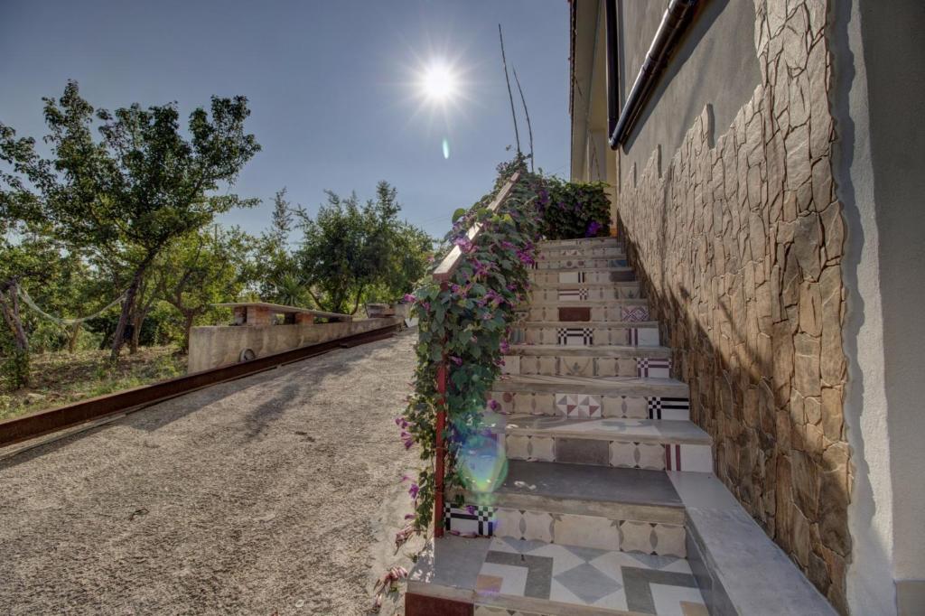 Vonkajšia záhrada v ubytovaní Casa Vacanza Villa Anna