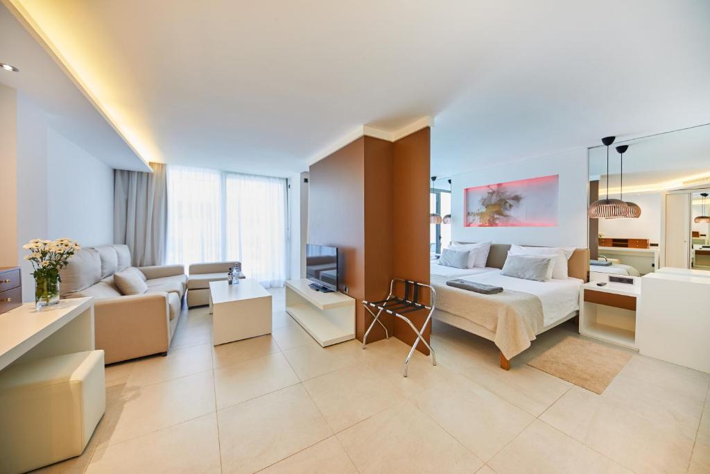 Monsuau Cala D'Or Hotel 4 Sup - Adults Only - 