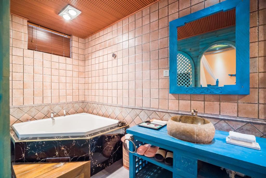 Koupelna v ubytování The Ritz-Man Boutique Inn Lijiang