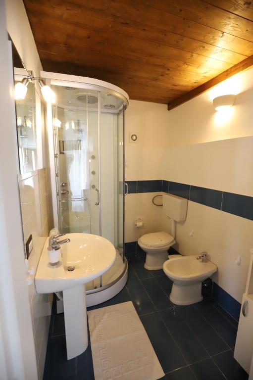 Koupelna v ubytování Italiana Resort Atrio