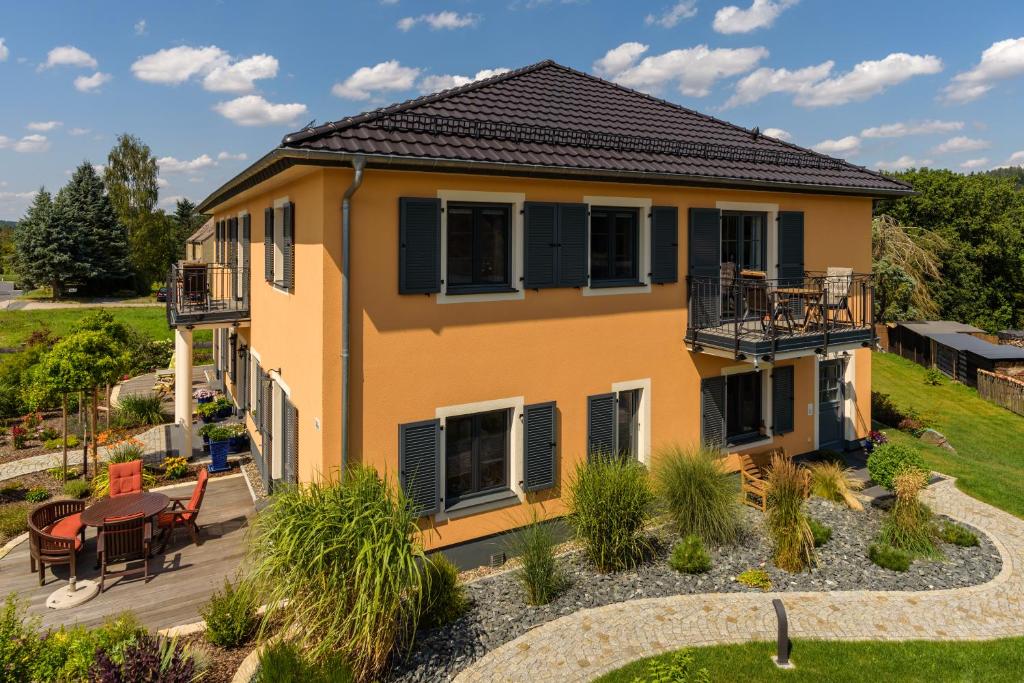 Zahrada ubytování Landhaus Waltersdorf - Pool & Wellness