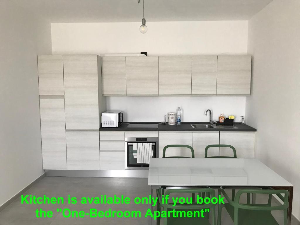 Feel@Home Apartment+Rooms - 12