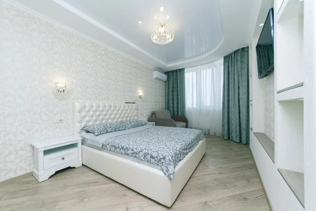 2 bedroom, Osokorki metro 3 minutes, not smoked, Kiev, Ukraine