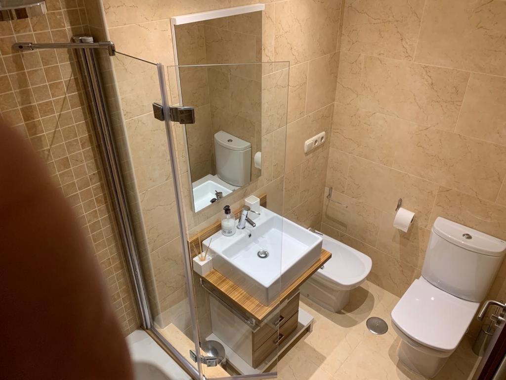 Apartamento delante de la ria (España Ribeira) - Booking.com