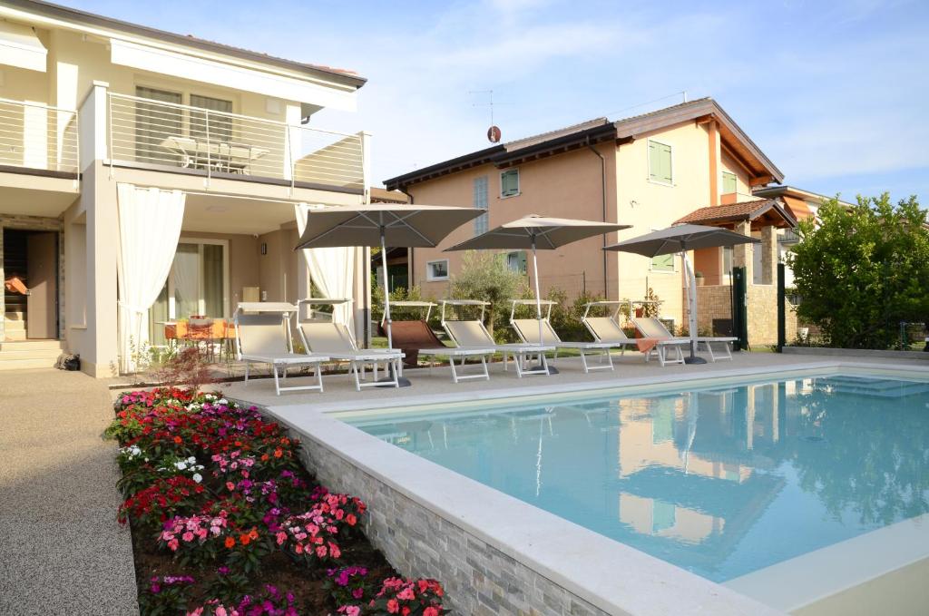 The swimming pool at or close to COSTA DEL GARDA - Lazise