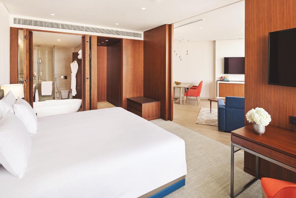 JA Lake View Hotel, Dubai - Resim 36