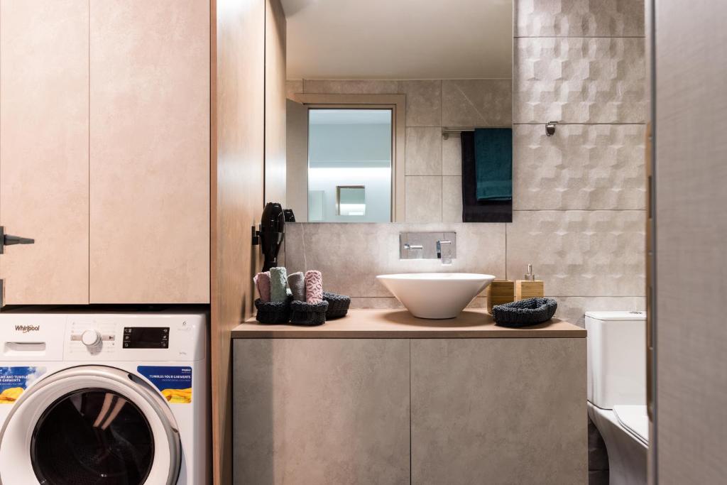 modern city center maisonette - 9