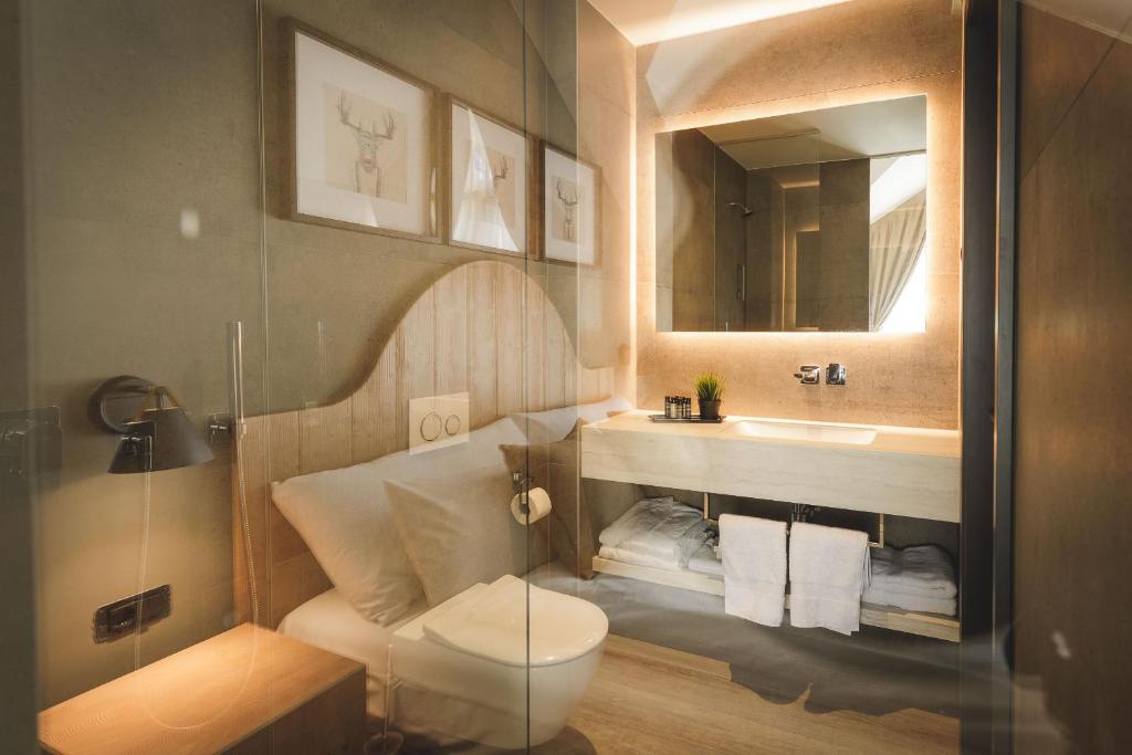 Boutique Hotel Sunrose 7 - Gourmet & SPA - Deluxe Double Room With River View