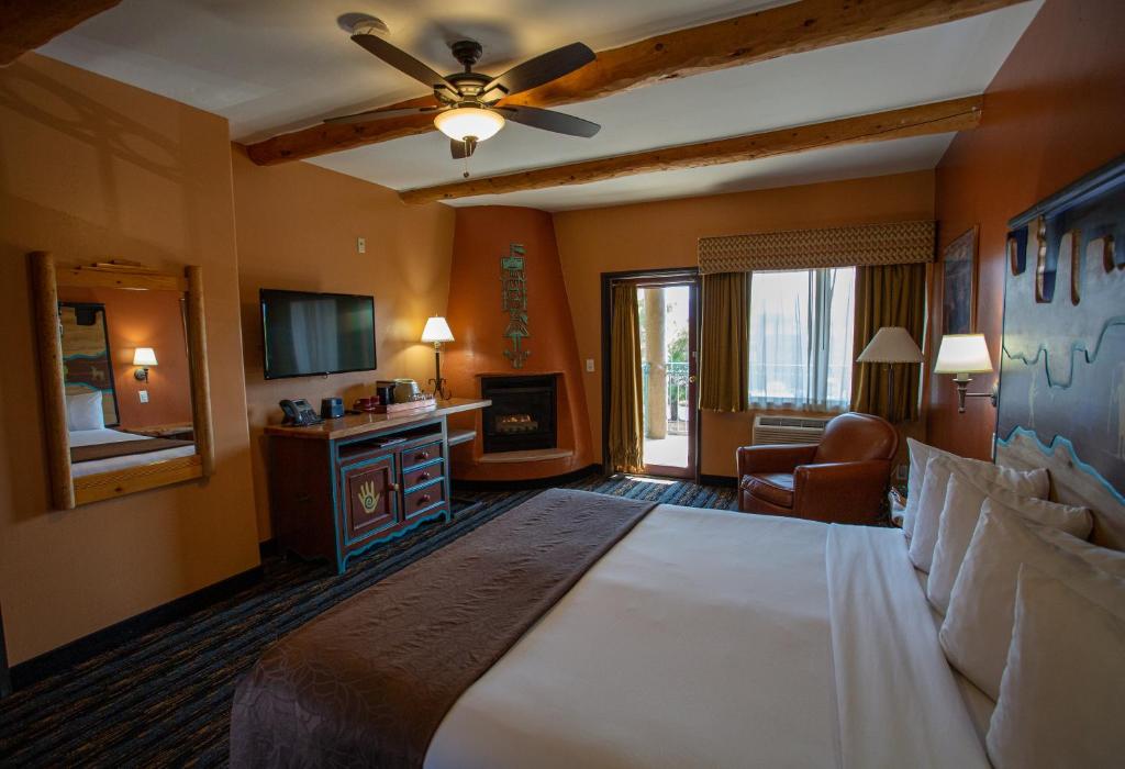Postel nebo postele na pokoji v ubytování Southwest Inn at Sedona