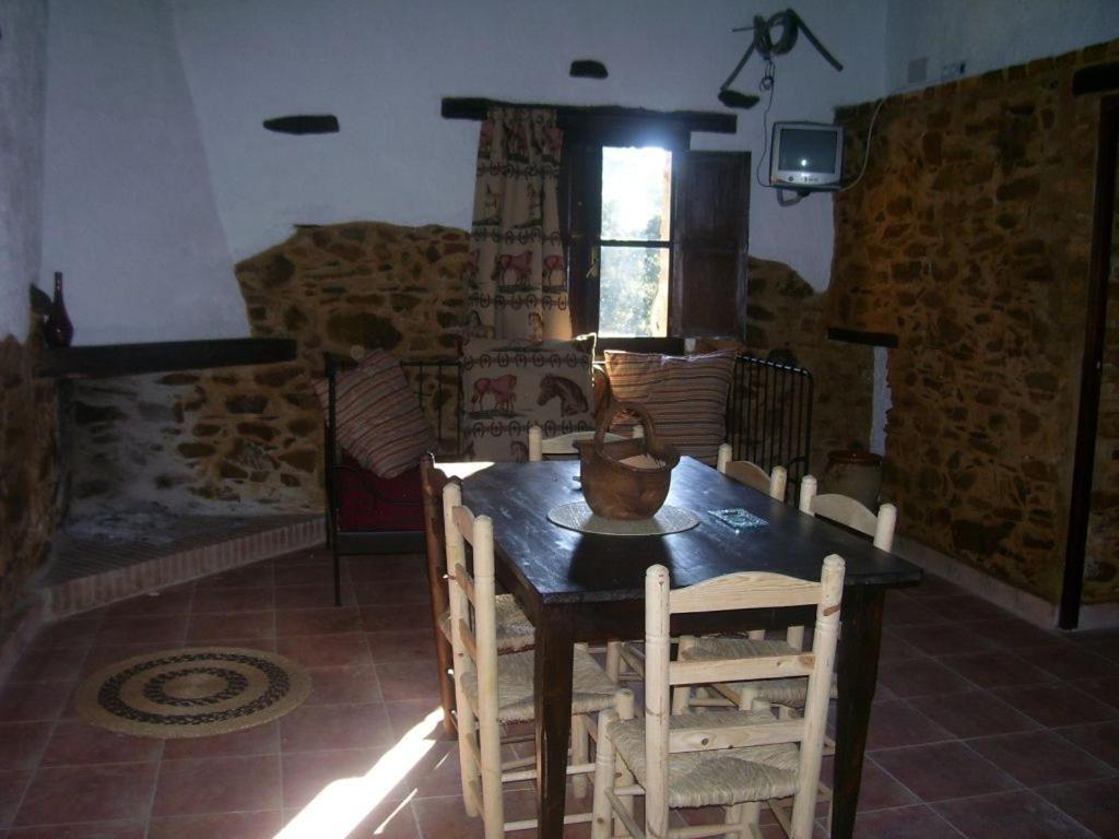 Finca Los Caleros - Cabaña De Dos Dormitorios (6 Adultos)