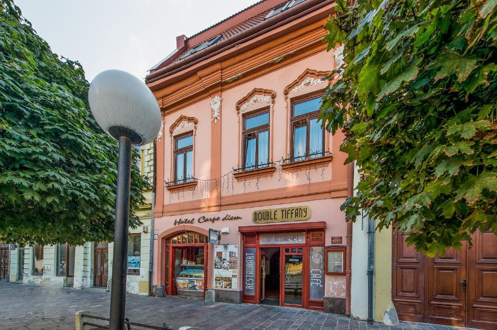 Budova, v ktorej sa hotel nachádza