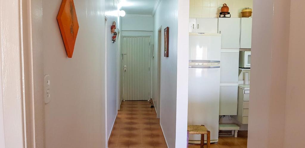  APARTAMENTO EM FRENTE A PRAIA