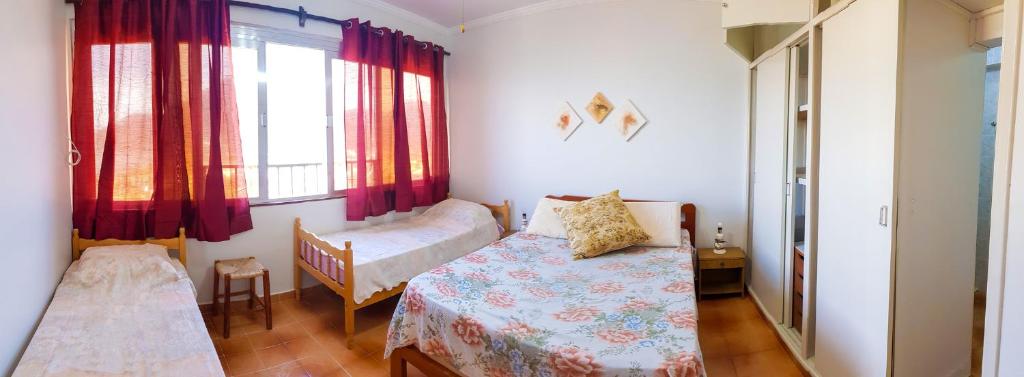  APARTAMENTO EM FRENTE A PRAIA