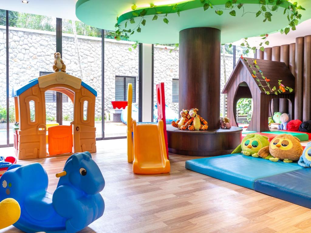 Clube infantil em Deevana Plaza Krabi Aonang