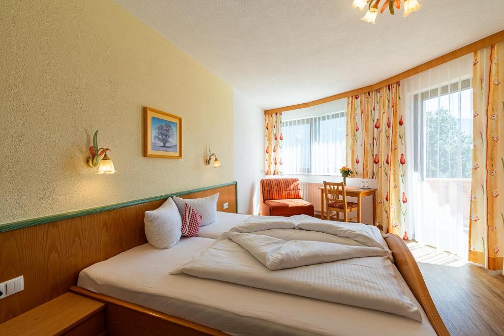 Hotel Garni Romantik - 2