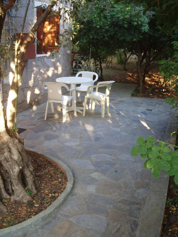 Eleni Studios & Apartments - 8