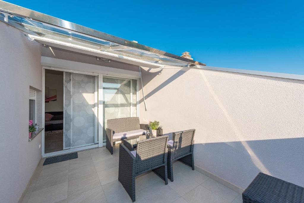 Apartments Luky - 14