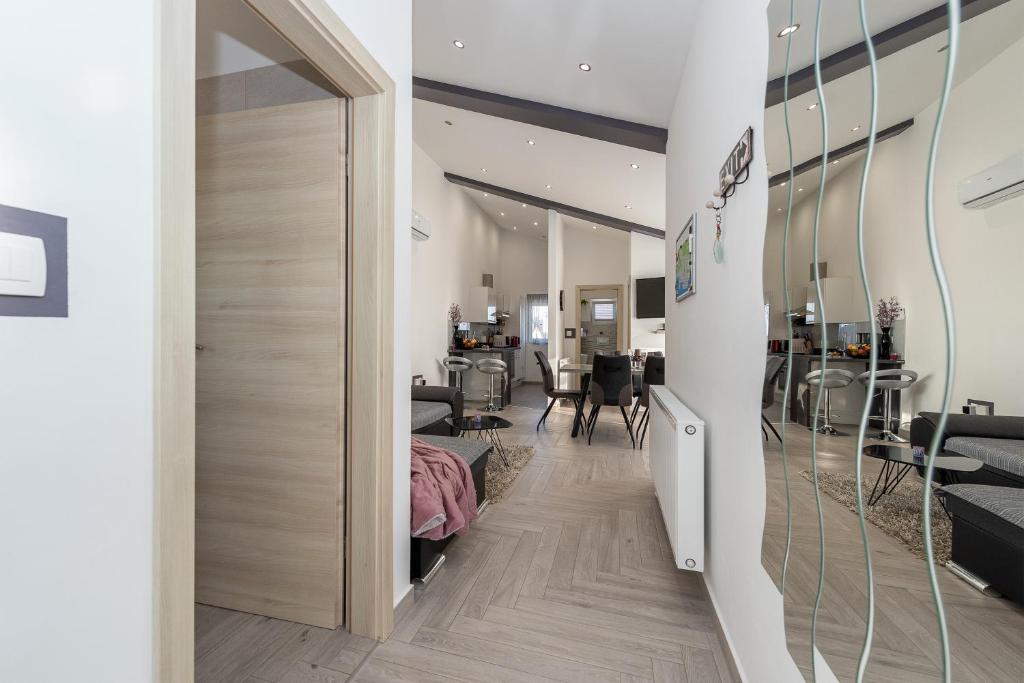 Apartments Luky - 10