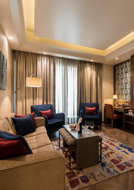Posezení v ubytování Ramada Gurgaon Central