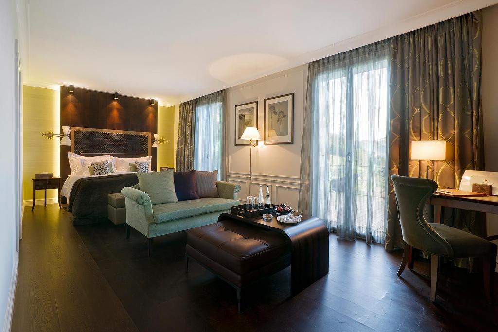 Posezení v ubytování Hotel Villa Honegg