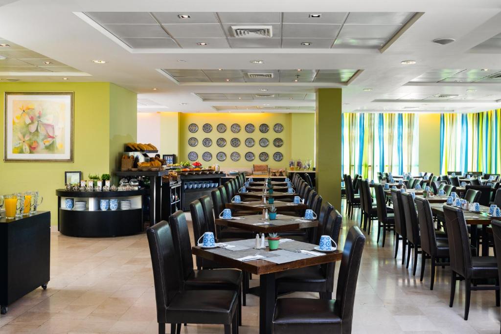 Restaurace v ubytování Prima Royale Hotel