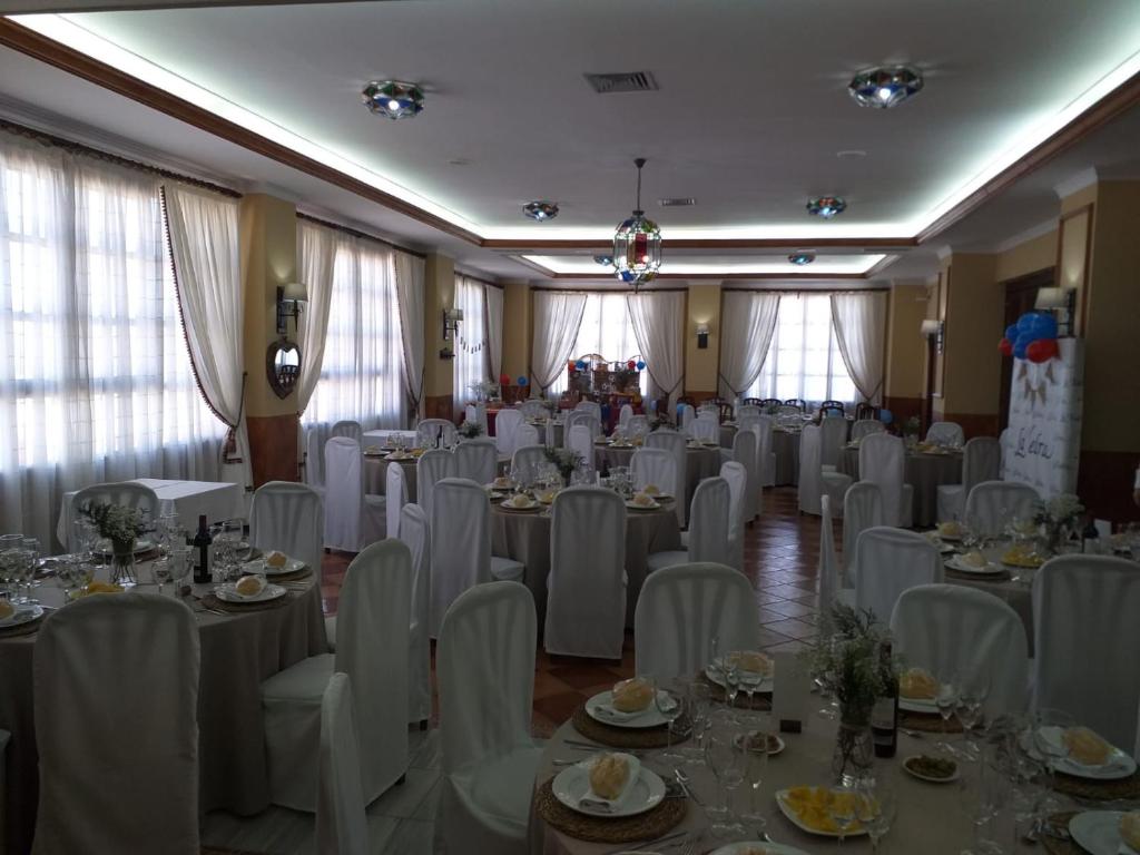 Restaurace v ubytování Hotel La Yedra