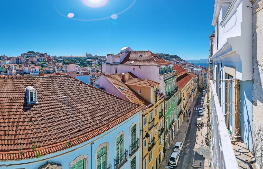 Your Lisbon Hub with Stunning View over Rooftops