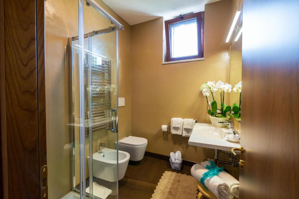Koupelna v ubytování Il Melograno Relais