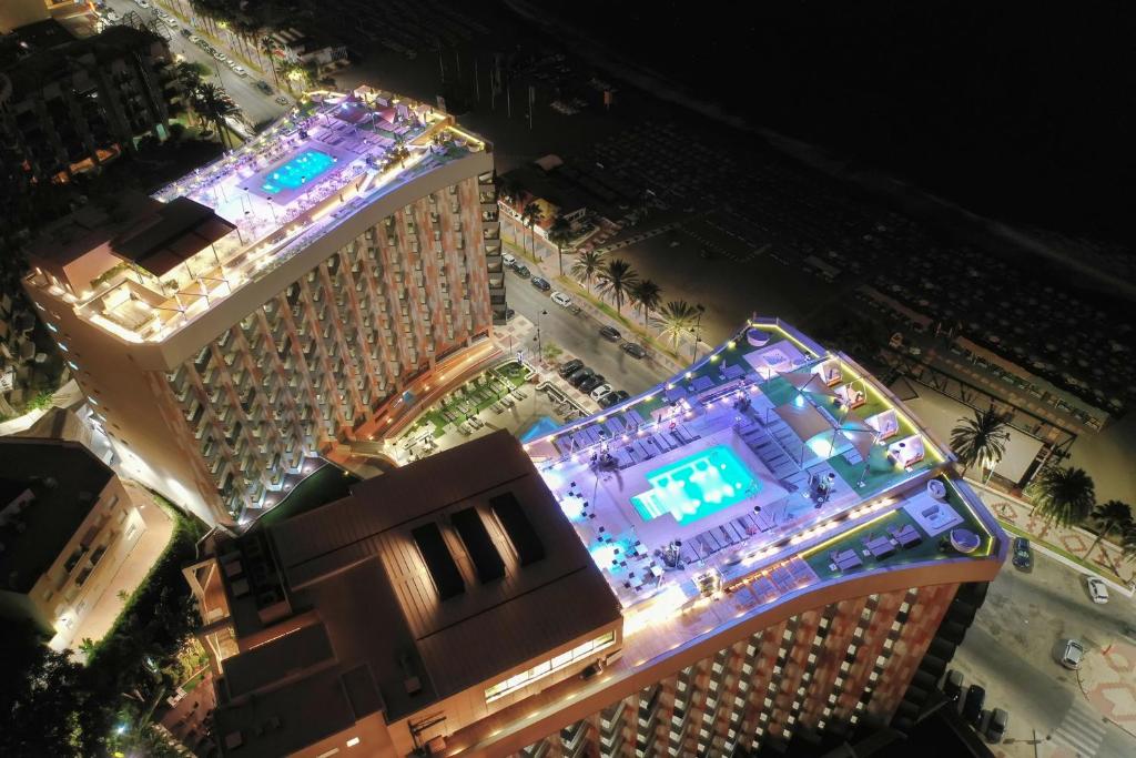 Letecký snímek ubytování Melia Costa del Sol