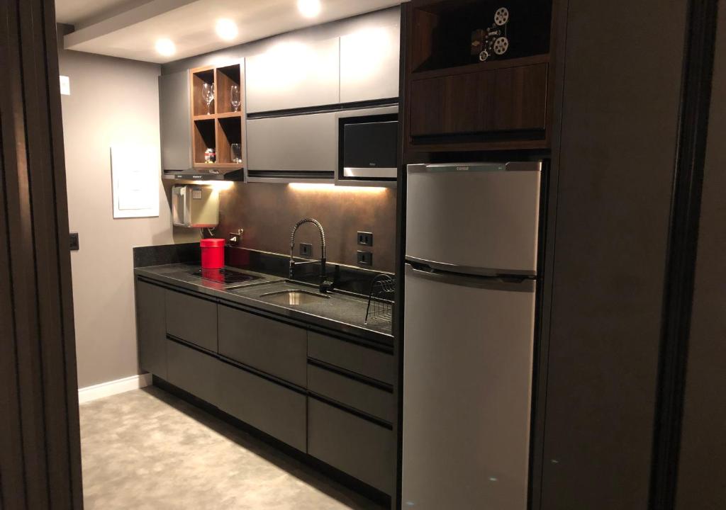  Apartamento super bem decorado em frente ao shopping
