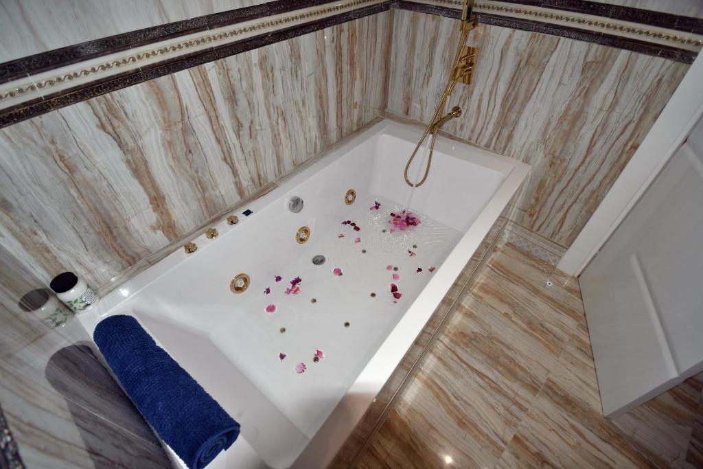 MIRADOR DEL CERRADO free parking - 14