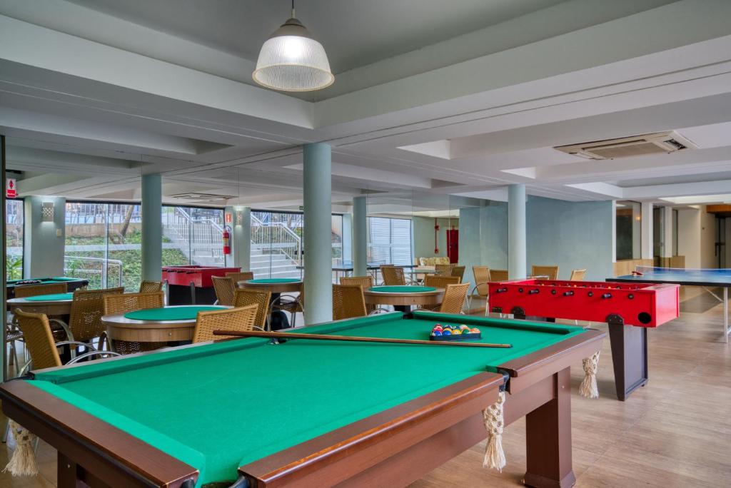 Biliár nebo kulečník v ubytování Viale Cataratas Hotel & Eventos