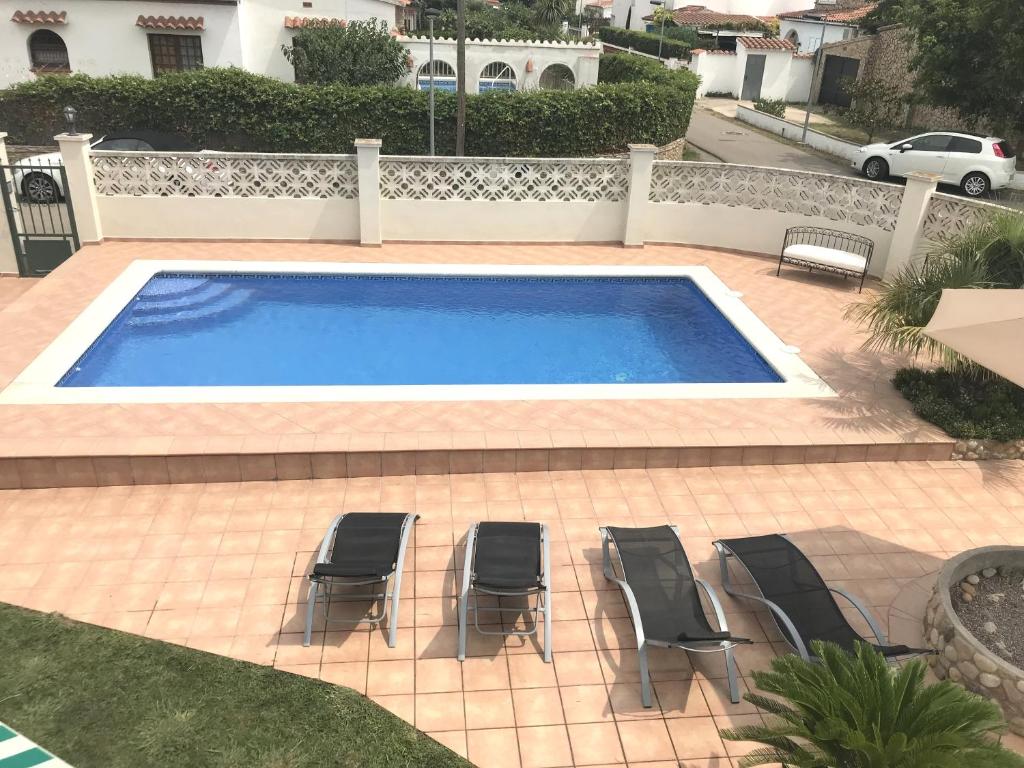 Villa con encanto (Spanje Empuriabrava) - Booking.com