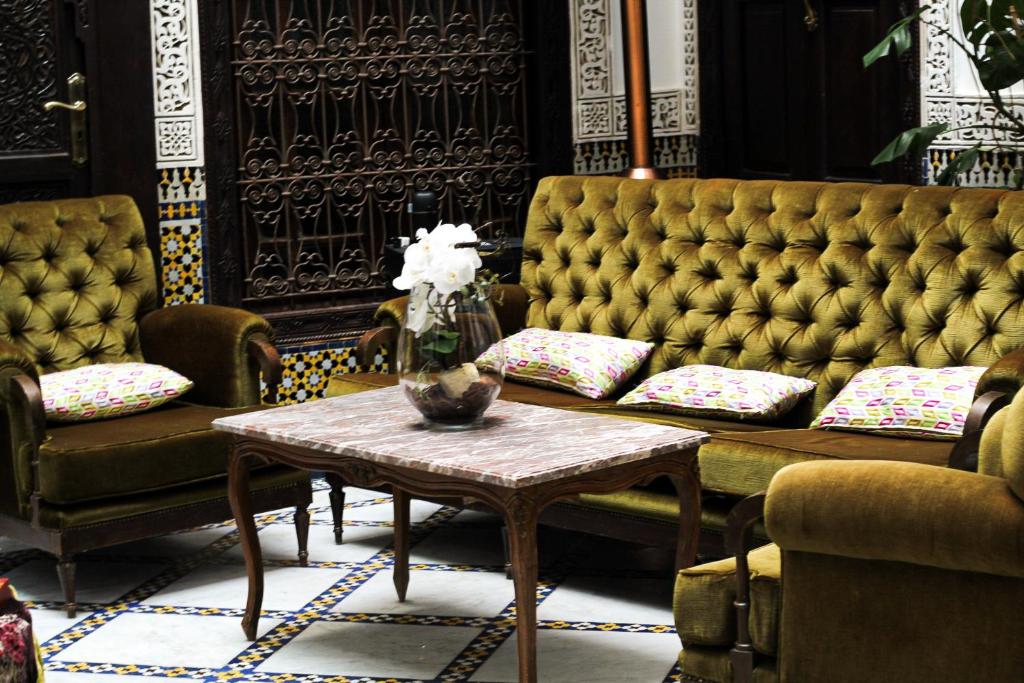 Posezení v ubytování Le Grand Alcazar - Riad