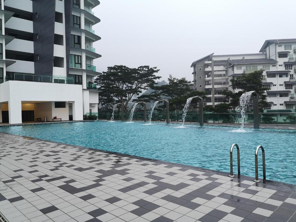 Bazén v ubytování 7Stonez Suites Geo38 Genting Highlands nebo v jeho okolí