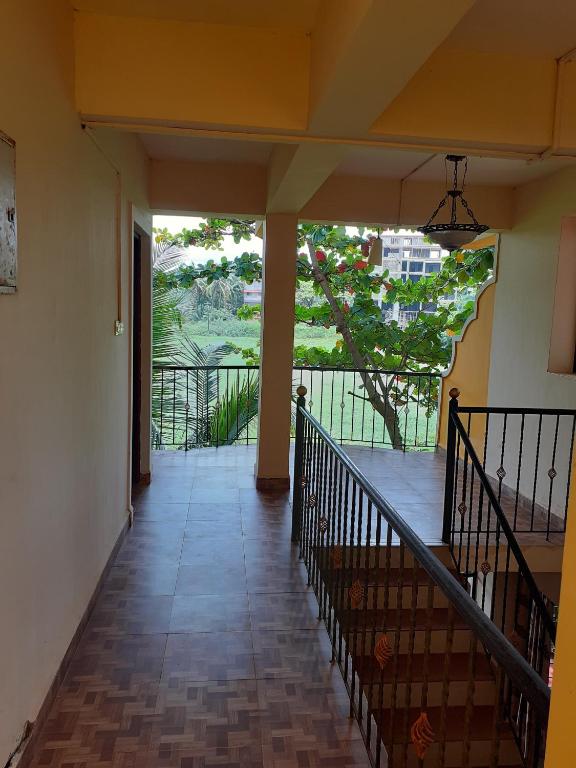 Balkón nebo terasa v ubytování Country View Cottage Colva