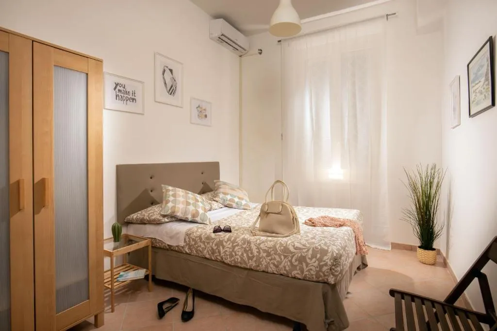 Piceni 6 House, Roma, Italia