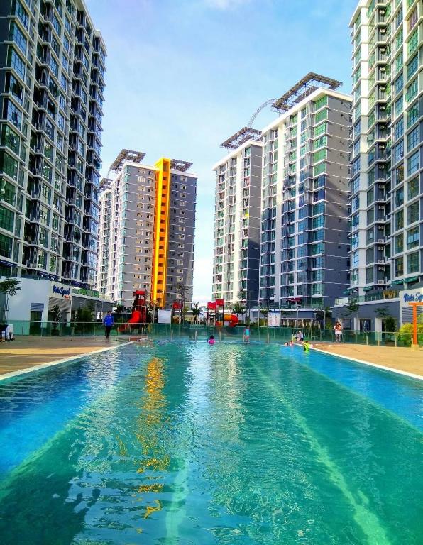 Shah Suites Vista Alam