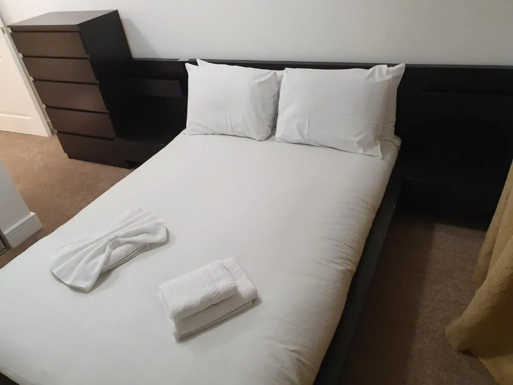AMAZING 2 BEDS 2 BATHS 10 MINUTES TO LONDON BRIDGE, London, United Kingdom