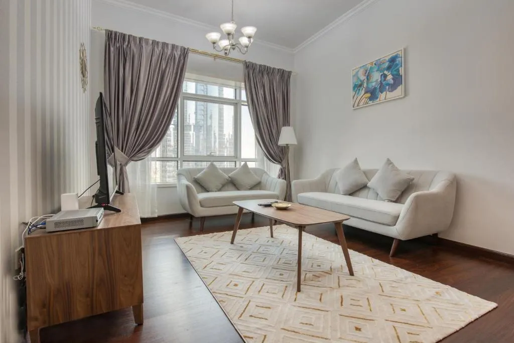 One Bedroom Apartment in the Lake City Tower, JLT by Deluxe Holiday Homes, Alantos, United Arab Emirates