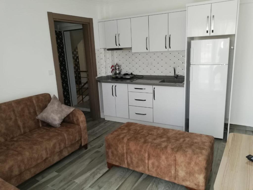 ÇİÇEK APART OTEL - Apartamento De Dos Dormitorios