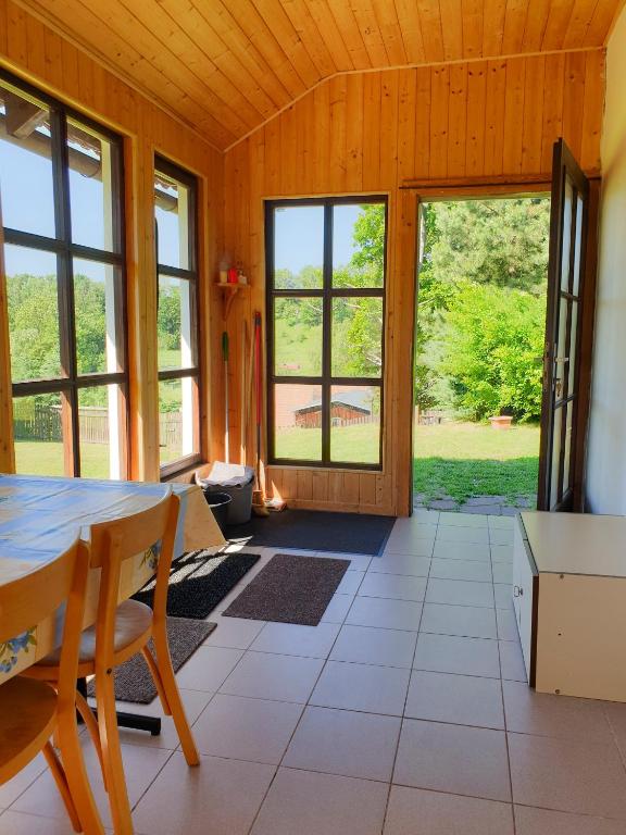 Fotografie z fotogalerie ubytování Holiday Villa Ruprechtice v destinaci Ruprechtice