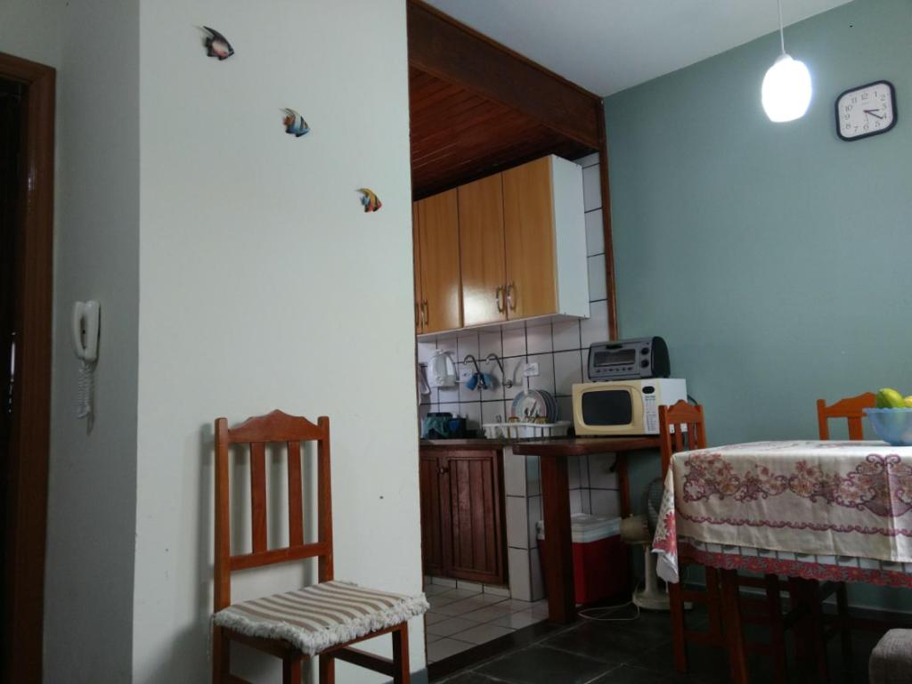  Casa em condomínio a 150 m da praia