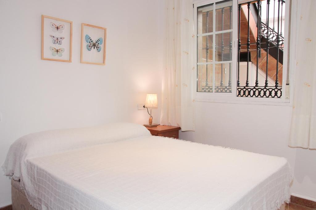 Posteľ alebo postele v izbe v ubytovaní Townhouse Marbella Centre RDR164