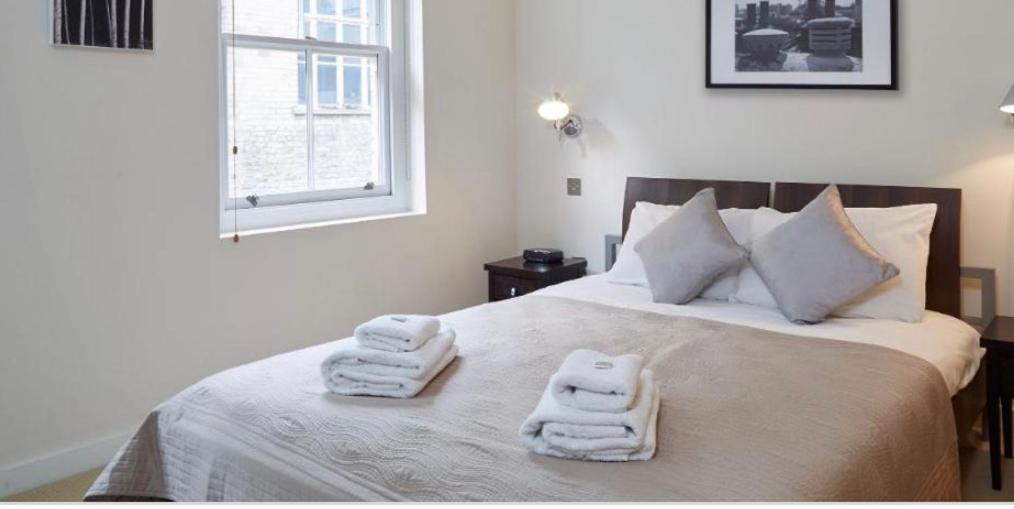 Luxury central London 2 bed apartment.