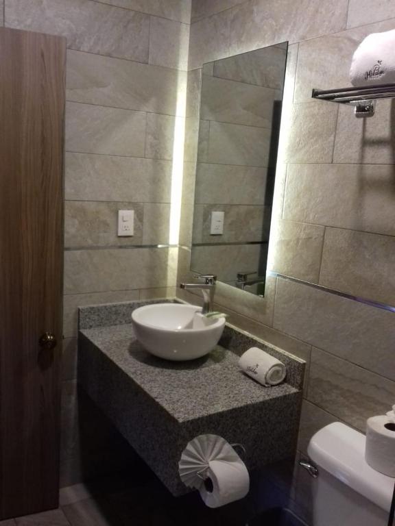 Koupelna v ubytování Hotel Hidalgo