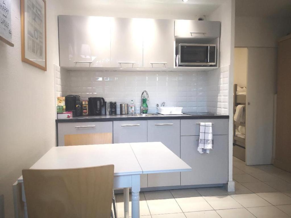 Le Studio De Deauville Plage - Appartement Avec Vue Sur Le Jardin